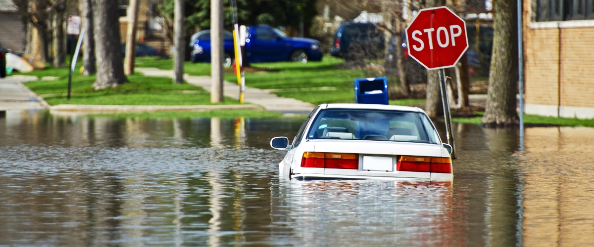 flooded-car Flooded Car